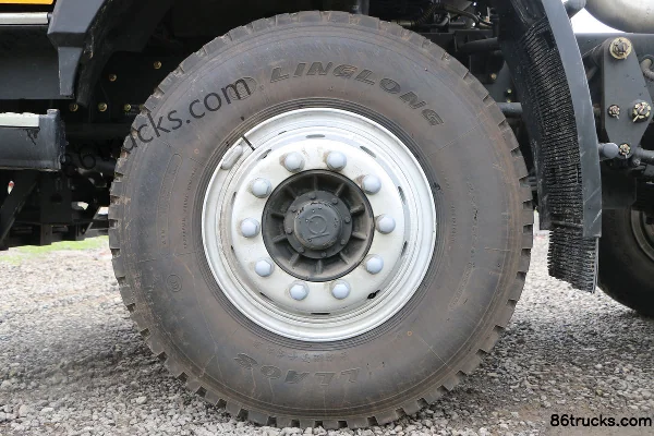 Dayun N8C heavy truck heavy-duty 400hp 8X4(12 wheels) 8.4m dump truck Chassis (3) | 86Trucks