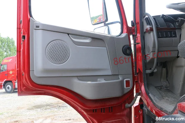 Dayun N8C heavy truck heavy-duty 375hp 8X4(12 wheels) 7m dump truck Cab (1) | 86Trucks