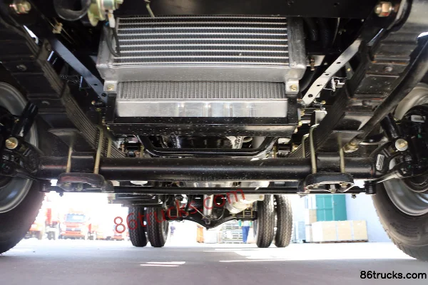 Kama K3 Jinyunka 127hp 2.58m Double Row Flatbed Light Truck 4X2(6 wheels) Chassis (1) | 86Trucks
