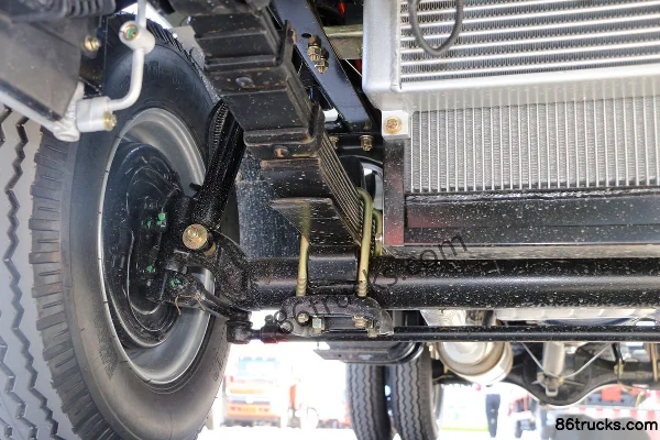 Kama Jinyunka 82 hp 4X2(6 wheels) 3.48m single-row flatbed light truck Chassis (2) | 86Trucks