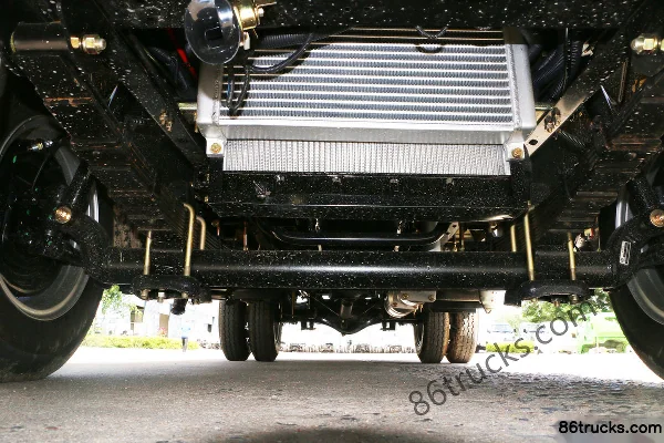 Kama K6 Fulai Card 102hp 4X2(6 wheels) 3.2m Double Row Flatbed Light Truck Chassis (1) | 86Trucks