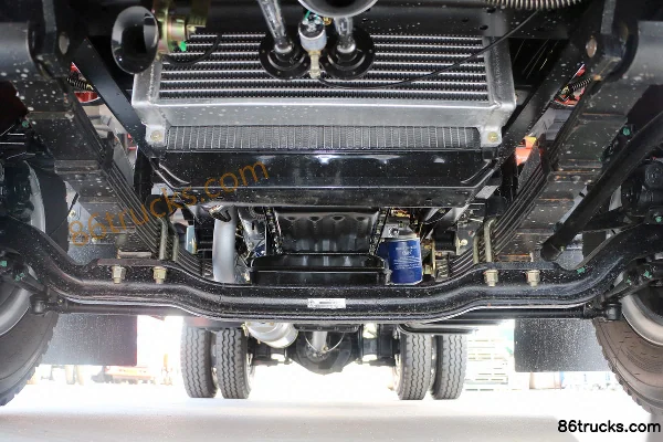Kama Kaijie M6 High Spec 129hp 4X2(6 wheels) 3.83m Semi-sleeper Flatbed Light Truck Chassis (1) | 86Trucks