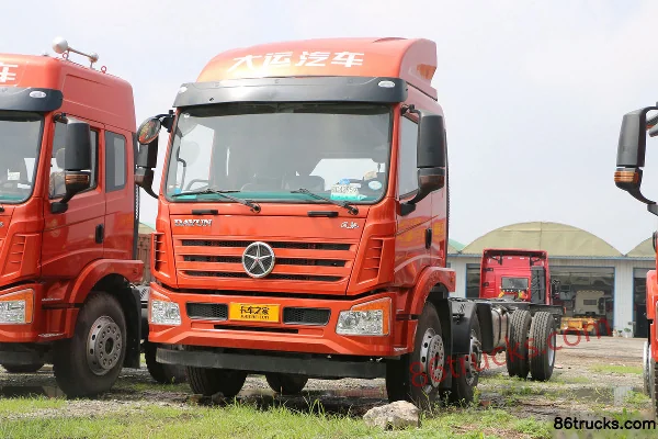 Dayun Fengchi 330 hp 6X2(8 wheels) 9.6m Wing Opening Box Cargo Truck (China VI) Exterior (3) | 86Trucks