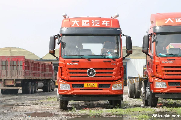 Dayun Fengchi 330 hp 6X2(8 wheels) 9.6m Wing Opening Box Cargo Truck (China VI) Exterior (2) | 86Trucks