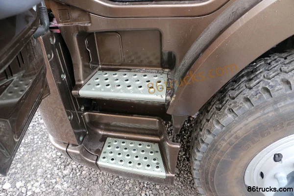 Dayun N8H Heavy Truck Standard Load 430hp 6X4(10 wheels) Tractor Truck (4.11) Cab (2) | 86Trucks