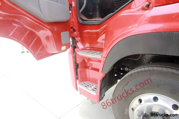 Dongfeng Commercial Vehicle Tianlong Heavy Truck Qihang Edition 450hp 6X4(10 wheels) Dangerous Goods Tractor Truck Cab (1) | 86Trucks