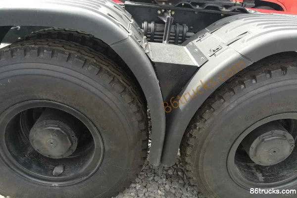Dongfeng Special Chassis 460 hp 6X4(10 wheels) Tractor Truck Cab (1) | 86Trucks