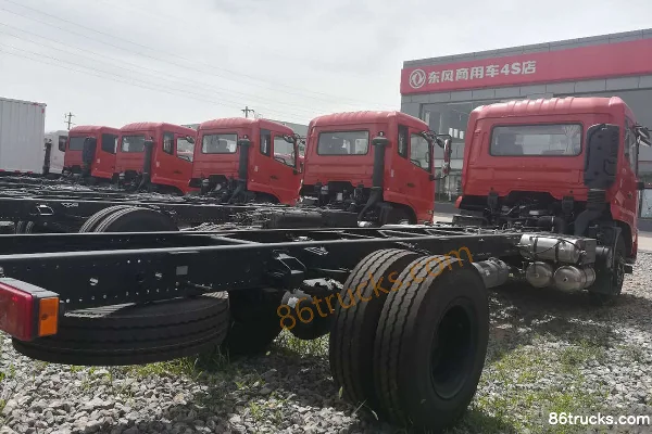 Dongfeng Commercial Vehicle Tianjin Medium Truck 210 hp 4X2(6 wheels) 6.65m Cab-over Chassis with Side Panels Cargo Truck (1) | 86Trucks