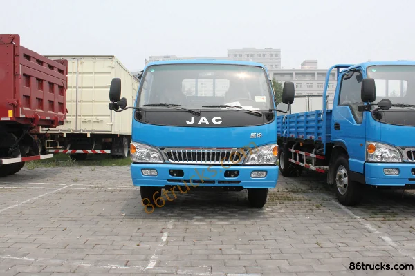 JAC Weiling 109hp 4X2(6 wheels) 5.2m single-row panel cargo truck Exterior (2) | 86Trucks