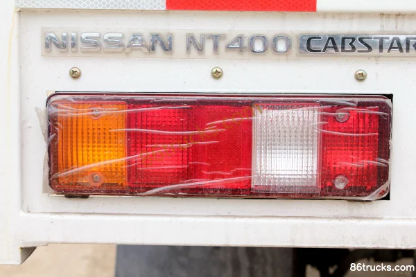 Zhengzhou Nissan Cabstar 130ch 4X2(6 roues) 3.6m Camion fourgon simple cabine Châssis (2) | 86Trucks