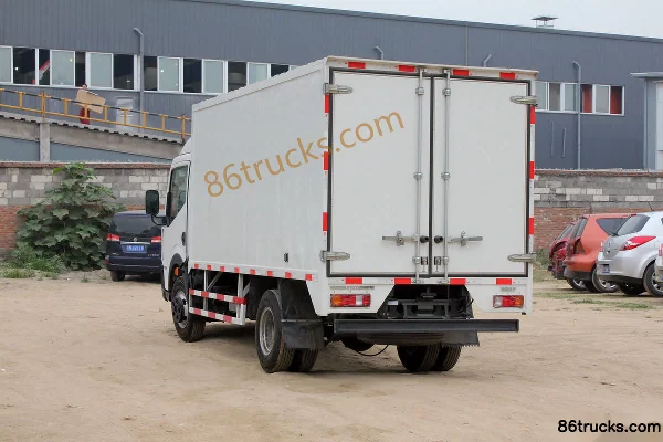 Zhengzhou Nissan Cabstar 130ch 4X2(6 roues) 3.6m Camion fourgon simple cabine Carrosserie (3) | 86Trucks