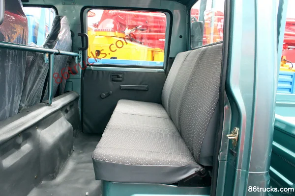 FAW Jiefang 501-J Series 103 hp 4X2(6 wheels) 3360 Wheelbase Double Cab Stake Light Truck (3) | 86Trucks