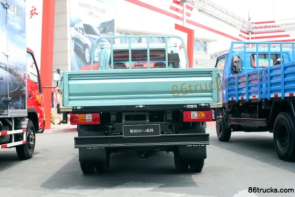 FAW Jiefang 501-J Series 103 hp 4X2(6 wheels) 3360 Wheelbase Double Cab Stake Light Truck Body (1) | 86Trucks