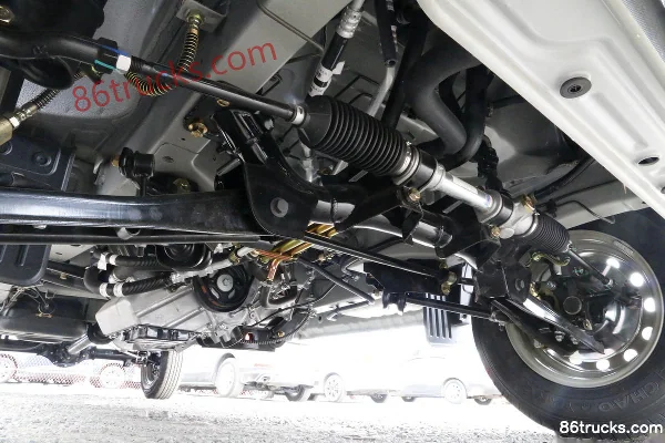 Foton Xiangling V1 1.5L 112 hp 4X2(6 wheels) Gasoline 3.05m single-row flatbed micro truck Chassis (1) | 86Trucks