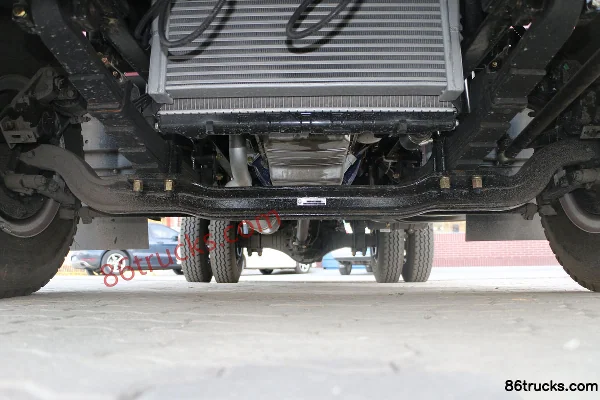 Feidi V6 Series 156 hp 4X2(6 wheels) 4.15m Single Row Stake Truck Chassis (2) | 86Trucks