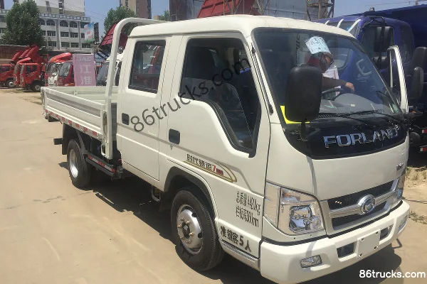 Foton Ruiwo E3 82hp 4X2(6 wheels) 2.71m double-row flatbed light truck Exterior