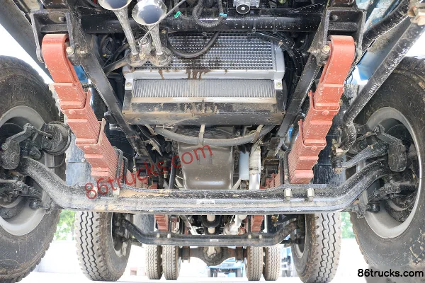 Yuejin Kaituo X500 160 ch 6X2(8 roues) camion benne 6,7 m Châssis (1) | 86Trucks