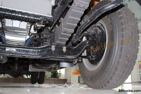 Feidi D3 170 hp 4X2(6 wheels) 6.9m half-row beekeeping truck Chassis (3) | 86Trucks