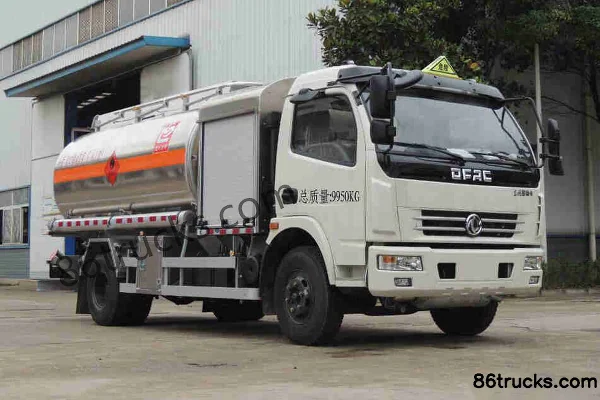 Suizhou Lishen Suizhou Lishen Dongfeng Chassis fuel tanker truck