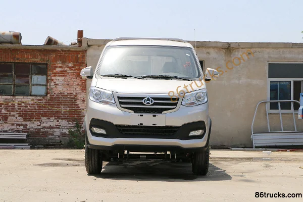 Changan Kuayue Wang X3 Comfort Edition 1.5L 112hp 4X2(6 wheels) 3.2m Single Row Stake Light Truck Exterior (2) | 86Trucks