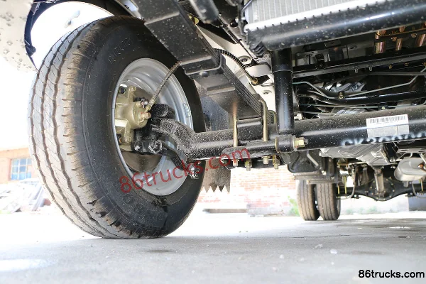Changan Kuayue Wang X3 Comfort Edition 1.5L 112hp 4X2(6 wheels) 3.2m Single Row Stake Light Truck Chassis (3) | 86Trucks