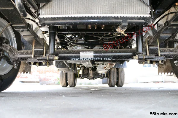 Changan Kuayue Wang X3 Comfort Edition 1.5L 112hp 4X2(6 wheels) 3.2m Single Row Stake Light Truck Chassis (2) | 86Trucks