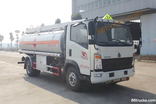 Sinotruk HOWO Tongshuai 170hp 4X2(6 wheels) fuel tanker truck (Chusheng brand) Exterior