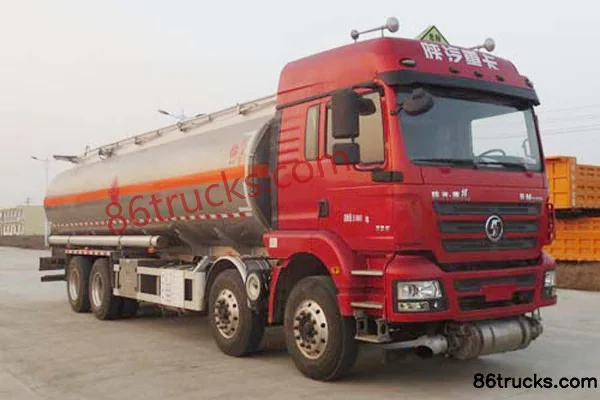 SHACMAN Delong New M3000 336hp 8X4(12 wheels) Oil Tanker Truck (Chusheng Brand) Exterior