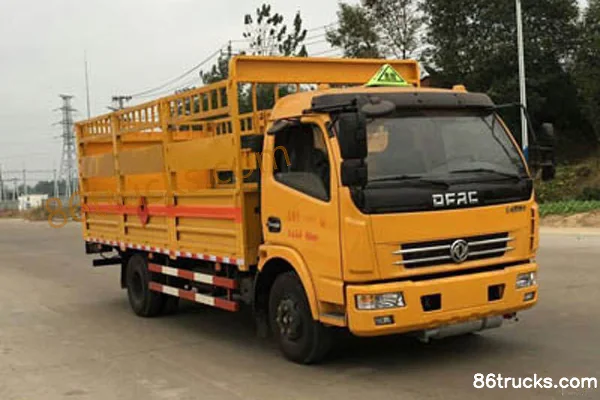 Dongfeng Duolika D7 156hp 4X2(6 wheels) 5.1m gas cylinder transport truck (Chengliwei brand) Exterior