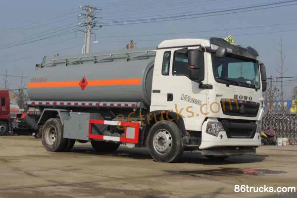 Sinotruk HOWO T5G 210hp 4X2(6 wheels) fuel tanker truck (Xingshi brand) Exterior (2) | 86Trucks