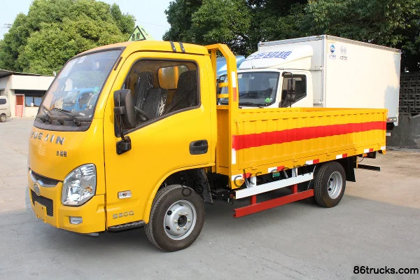 Yuejin Xiaofuxing S50Q 1.2L 87 hp 4X2(6 wheels) 3.36m gas cylinder transport truck Exterior (3) | 86Trucks