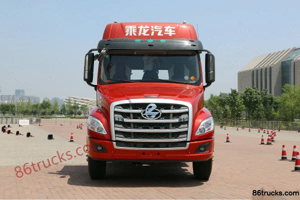 Dongfeng Liuqi Chenglong T5 Heavy Truck 430 hp 6X4(10 wheels) Long-Nose Tractor Truck (Lightweight 440 Rear Axle) Exterior (2) | 86Trucks