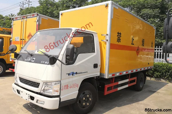 JMC Shunda Narrow Body 116hp 4X2(6 wheels) 4.2m Explosive Transport Truck (Dali Brand) Exterior (2) | 86Trucks