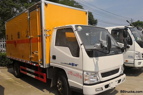 JMC Shunda Narrow Body 116hp 4X2(6 wheels) 4.2m Explosive Transport Truck (Dali Brand) Exterior