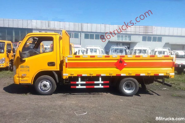 Yuejin Xiaofuxing S50Q 95hp 4X2(6 wheels) 3.36m gas cylinder transport truck Exterior (3) | 86Trucks