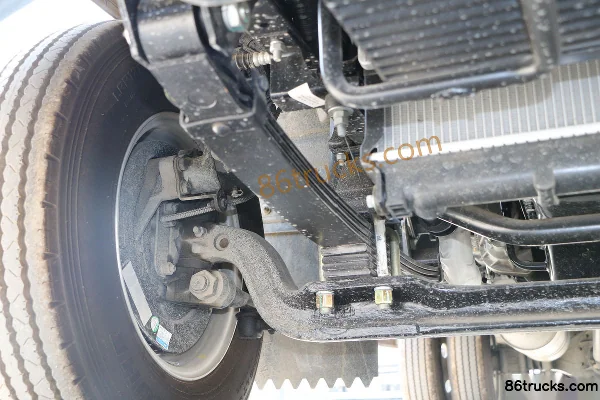 JAC Kangling 33 Wide Body 130hp 4X2(6 wheels) 4.18m Single Row Van Light Truck Chassis (2) | 86Trucks