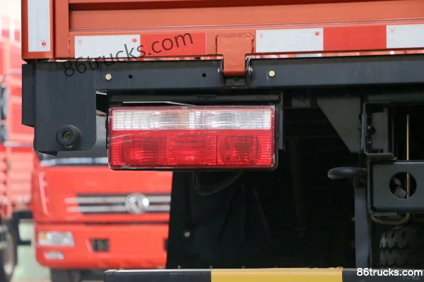 Dongfeng Kaipute K7 2018 Model 154 hp 4X2(6 wheels) 5.58m Single Row Flatbed Cargo Truck Body (2) | 86Trucks