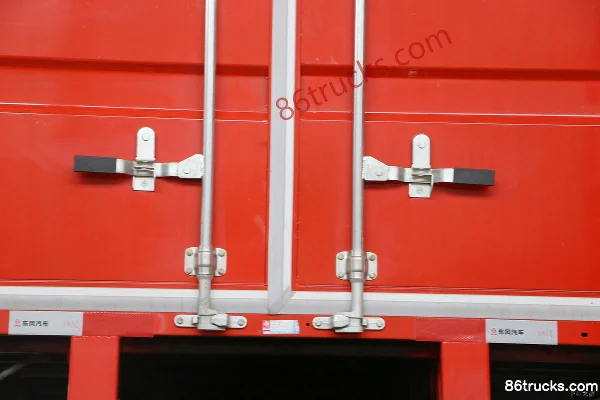 Dongfeng Duolika D6-L Fuel-Efficient Edition 115hp 4X2(6 wheels) 4.17m Single Row Stake Light Truck Body (3) | 86Trucks