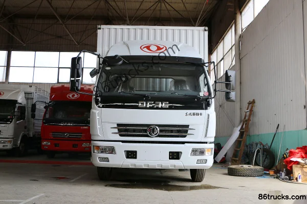 Dongfeng Duolika D6-M 115hp 4X2(6 wheels) 4.17m Single Row Van Light Truck Exterior (2) | 86Trucks