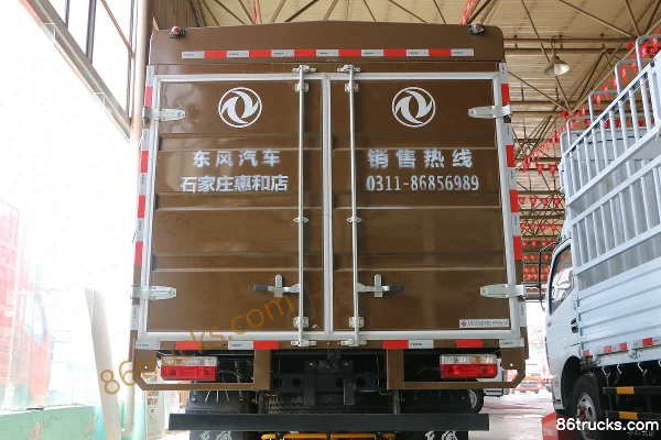 Dongfeng Captain K6-S 2018 130hp 4X2(6 wheels) 3.27m double-row stake truck Body (1) | 86Trucks