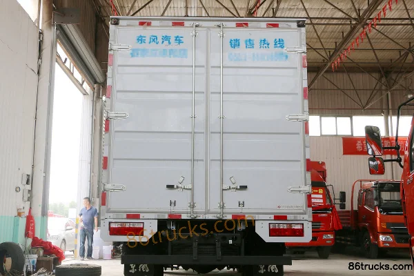 Dongfeng Duolika D6-M 115hp 4X2(6 wheels) 4.17m Single Row Van Light Truck Body (1) | 86Trucks