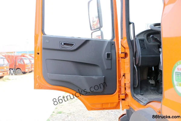 Dongfeng Duolika D12 camion moyen 190 ch 4X2(6 roues) camion porteur fourgon 9,85 m Cabine (1) | 86Trucks