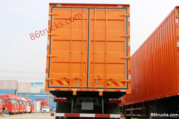 Dongfeng Duolika D12 camion moyen 190 ch 4X2(6 roues) camion porteur fourgon 9,85 m Carrosserie (1) | 86Trucks
