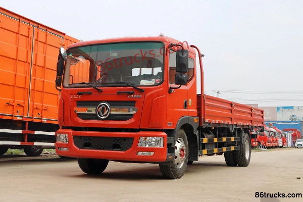 Dongfeng Dolica D9 160 hp 4X2(6 wheels) 6.8m Cargo Truck Exterior (3) | 86Trucks