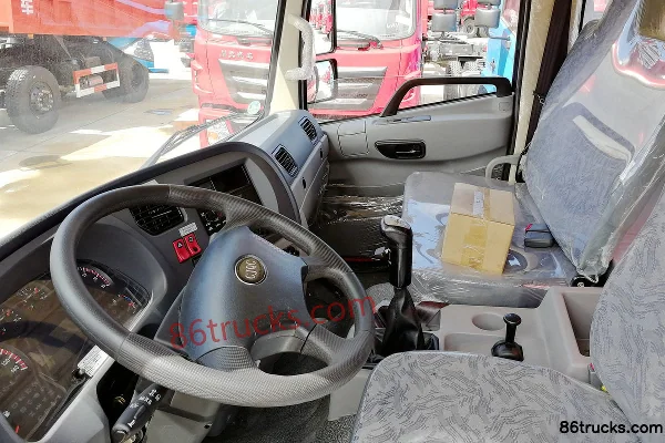 CHUANJIAO 160 hp 4X2(6 wheels) 4.2m dump truck Cab (3) | 86Trucks