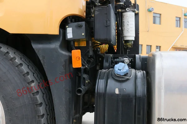Hualing Hanma H9 camion lourd 375 ch 6X2(8 roues) tracteur routier Châssis (2) | 86Trucks