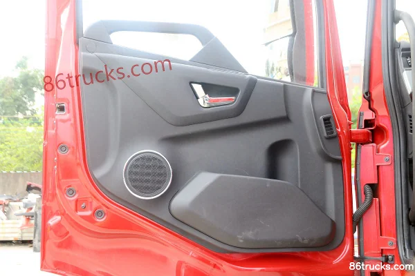 Dongfeng Commercial Vehicle Tianjin KR Elite Edition 190hp 4X2(6 wheels) 6.2m Stake Truck (China VI) Cab (3) | 86Trucks