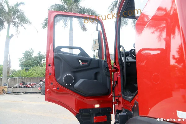 Dongfeng Commercial Vehicle Tianjin KR Elite Edition 190hp 4X2(6 wheels) 6.2m Stake Truck (China VI) Cab (2) | 86Trucks