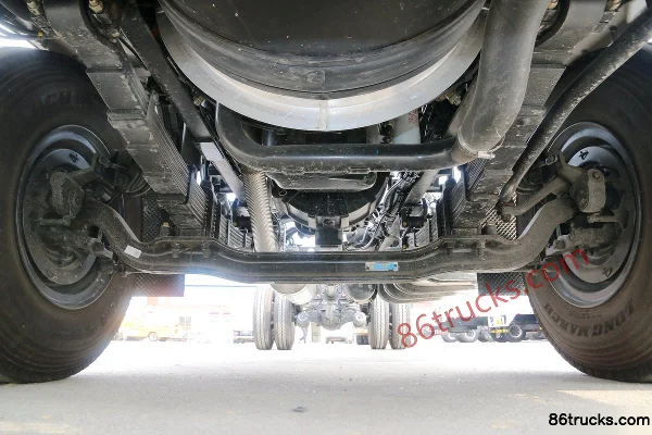 Dongfeng Commercial Vehicle Tianjin KR Elite Edition 190hp 4X2(6 wheels) 6.2m Stake Truck (China VI) Chassis (2) | 86Trucks
