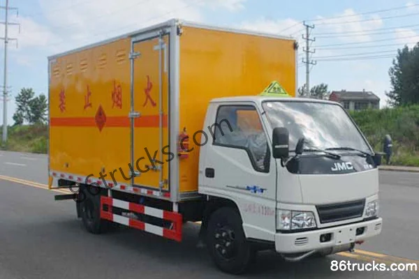 JMC JMC Shunda Narrow Body 116hp 4X2(6 wheels) 4.13m Flammable Liquid Van Transport Truck (Duoshixing Brand) Exterior